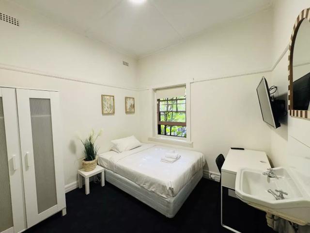 96 Barkly, Melbourne