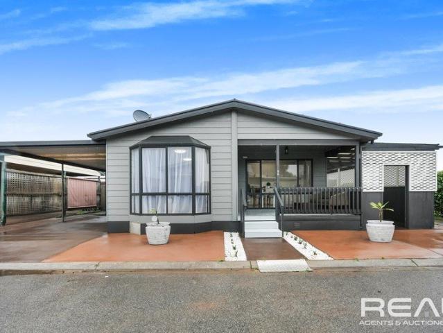 96 Callistemon Street, The Palms Residential Park