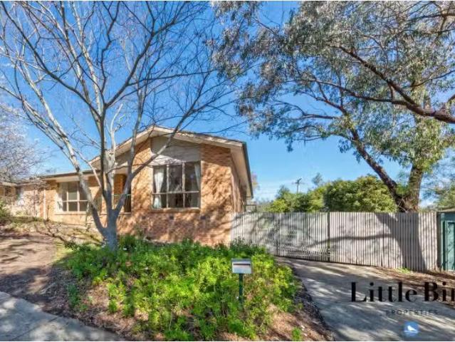 96 Heagney Crescent, Chisholm House for rent Listed by Taye B.