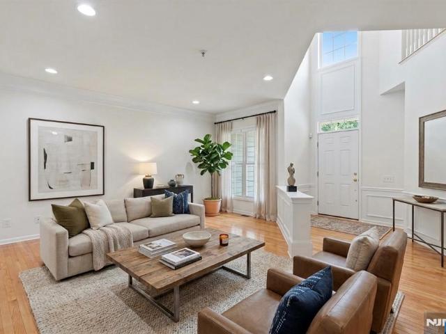 96 Hickory Hill Boulevard # 1205