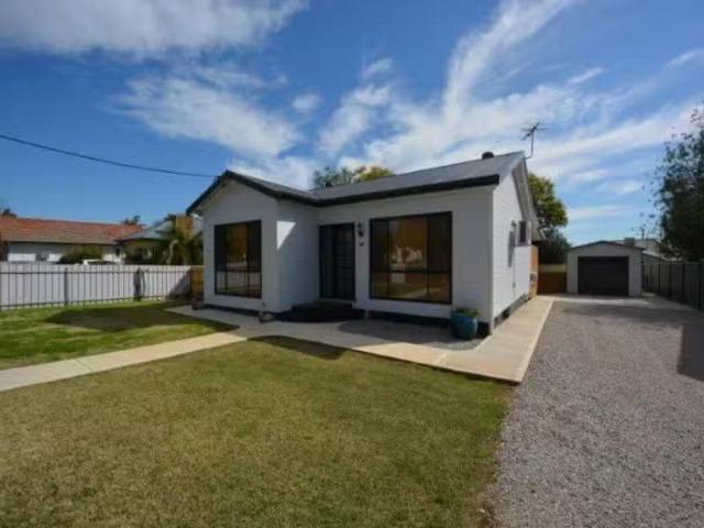 96 Hunter Street, GUNNEDAH House for rent Listed by Samantha.