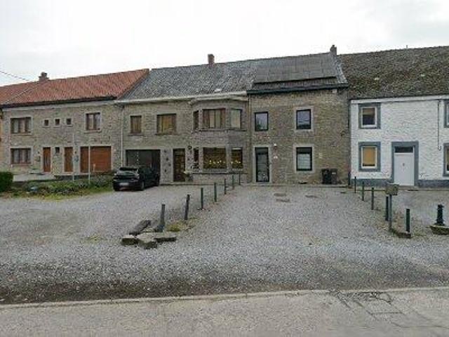 96 m2 apartment for rent in Mettet