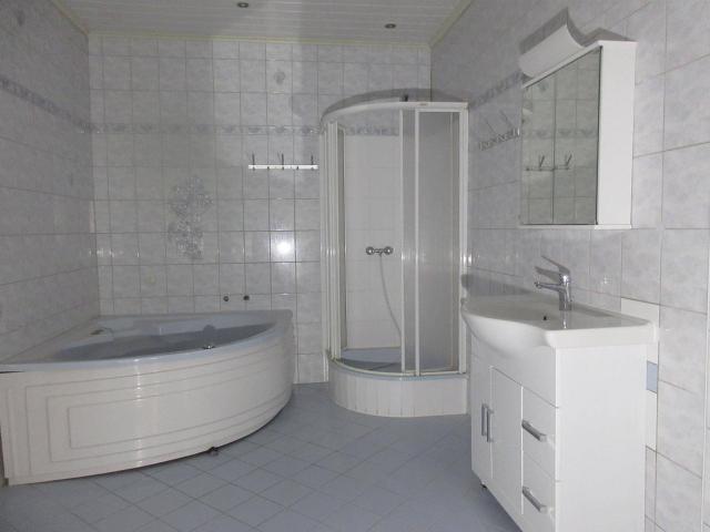 96 m2 Parknähe, Wärmedämmung, neue Küche, ev. WG 2 Pers ev. teilbar