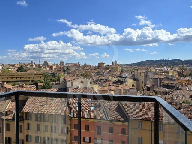 Via Riva di Reno 6 96 quadrilocale 121mq