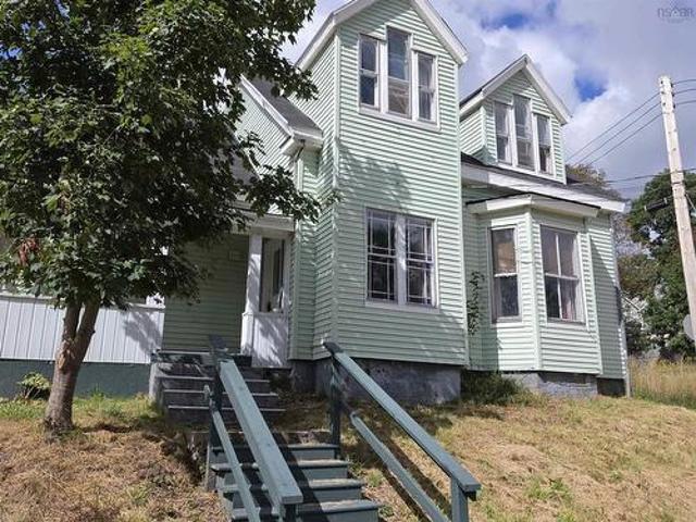96 St Andrews Street, Pictou, NS, B0K 1H0 house for sale | Listing ID 202622 | Royal LePage