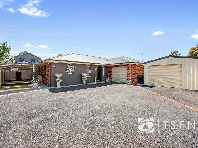 96A Sailors Gully Rd, Eaglehawk, Australia