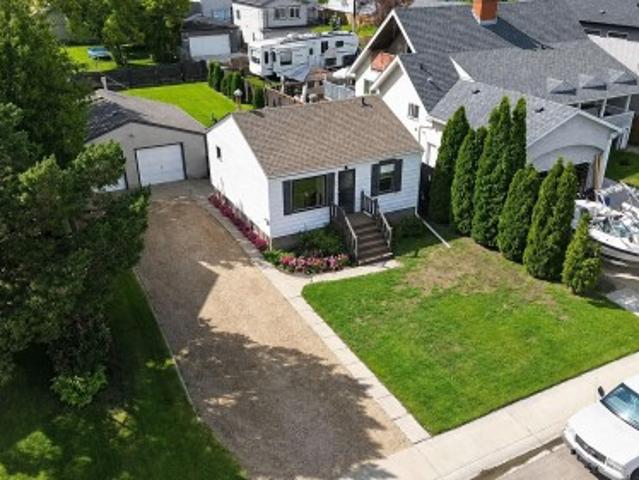 9706 Street Nw, Edmonton, AB, T5P 2Z3 house for sale | Listing ID E4504 | Royal LePage