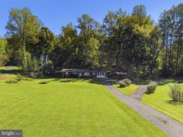 9707 Crest Hill Road