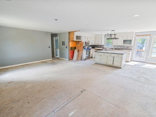 9709 Old Nashville Hwy