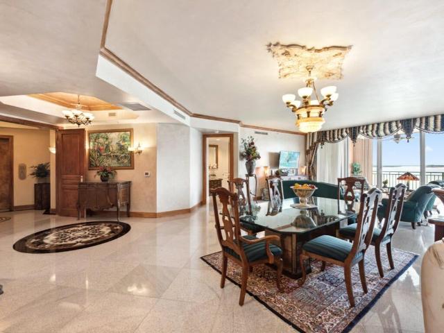 970 Cape Marco Dr UNIT 402, Marco Island, FL