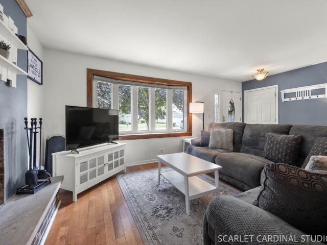 970 Dearborn Circle