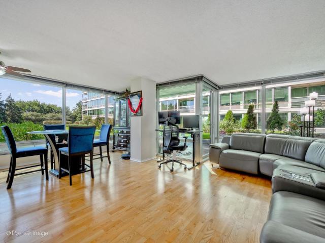 9715 WOODS Drive # 402