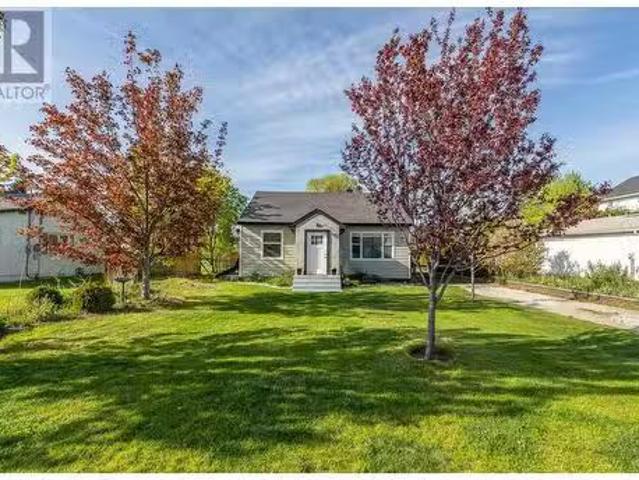 9718 Julia Street, Summerland, BC, V0H 1Z6 house for sale L.