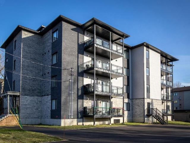 9711 Notre Dame Ouest Nouvelle construction Disponible 1 Octobre 2026