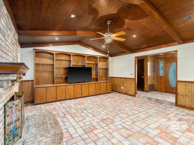9712 Wills Lane