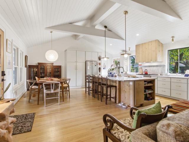 971 Cliffwood Drive