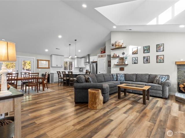 971 Old Cedars Road