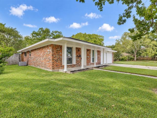 971 Wavecrest Lane