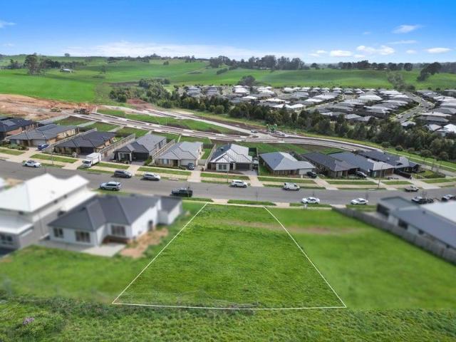 971m2 Land with Views
