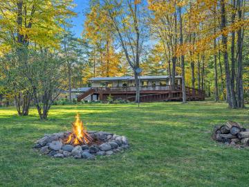 9724 N County Highway A