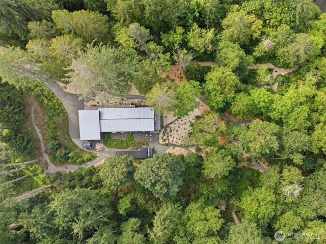 9720 NE Lofgren Road