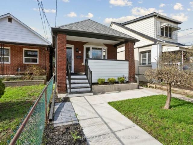 972 Cosburn Avenue, Toronto, ON, M4C 2W9 house for sale | Listing ID E13121 | Royal LePage
