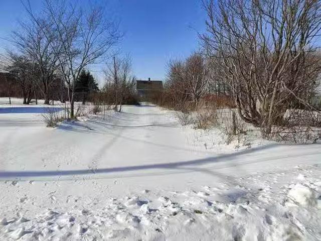 972 Shore Road, Sydney Mines, NS, B1V 1B6 vacant land for sa.
