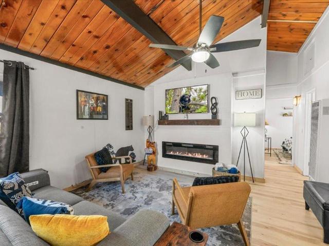 972 Pinon Lane