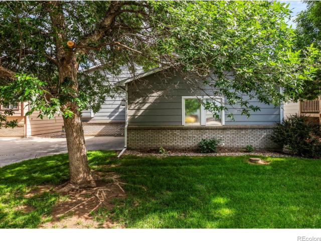972 Winona Circle