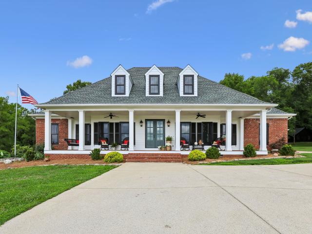 9739 Barlow Lane