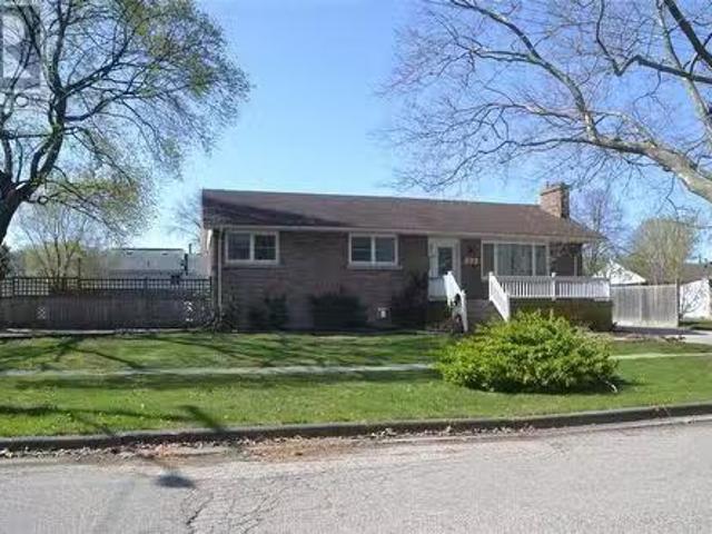 973 Kensington Boulevard, Sarnia, ON, N7S 1N1 house for leas.