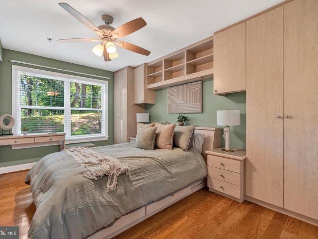 9743 Winery Court