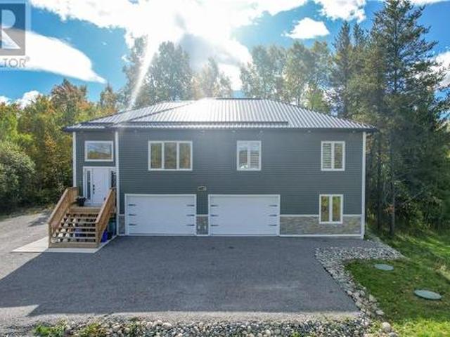 974 Highway 17 E, Wahnapitae, ON, P0M 3C0 house for sale | Listing ID 2130 | Royal LePage