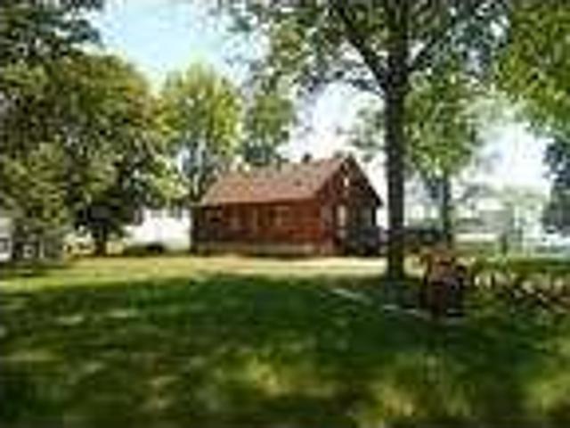 $975 / 4br 1700ftÂ² 4BR 2BA Home w/Views of Lake MI, 46 minutes from Lambeau