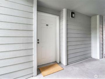 975 Aberdeen Ave NE, Unit F207, Renton, WA 98056 | MLS #2483