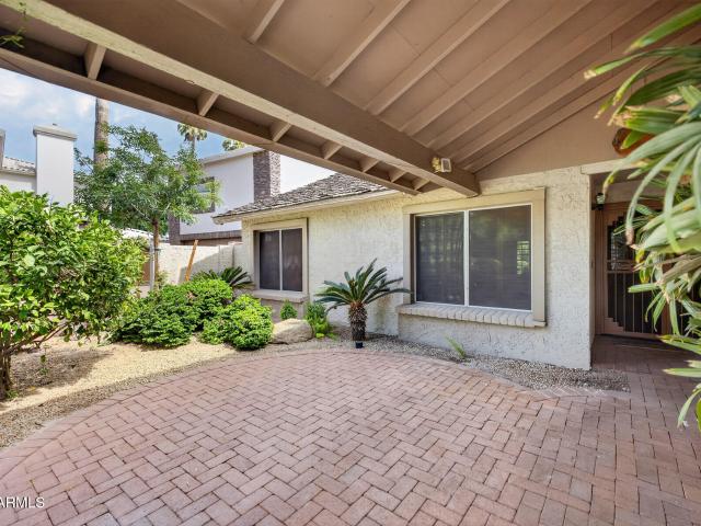 975 e lobster trap lane