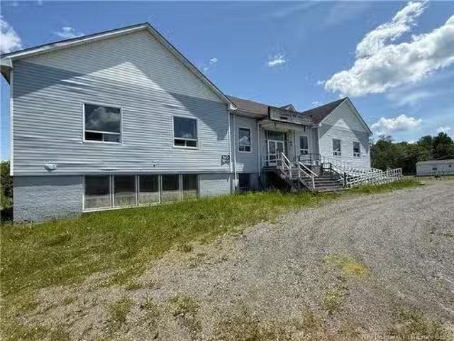 975 Northside Dr, Minto, NB, E4B 3G5 commercial for sale Li.