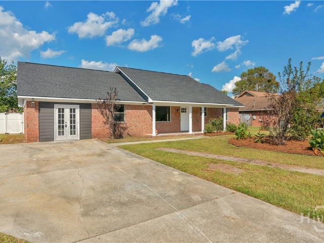 975 Wedgewood Way