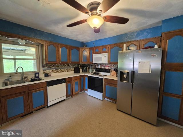 9760 Hunter Lane