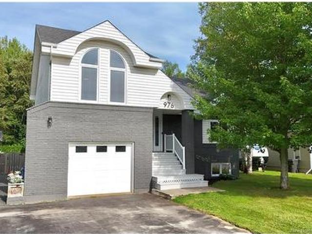 976 Huards, Beresford, NB, E8K 1K4 house for sale | Listing ID NB147172 | Royal LePage