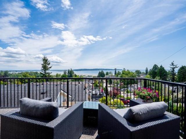 976 Parker Street, White Rock, BC, V4B 4R4 house for sale | Listing ID R3166 | Royal LePage
