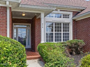976 Windmill Parkway