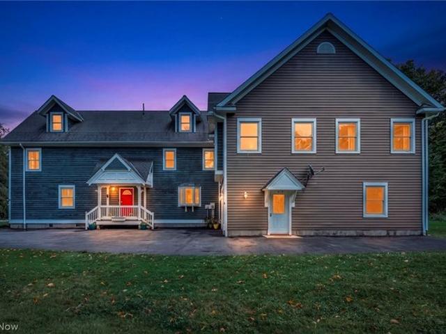 9773 Broadway Dr, Chagrin Falls, OH 44023