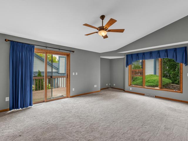 978 Bay View Cir