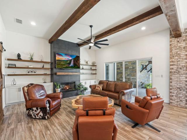 979 Belle Oaks Blvd, Bulverde, TX 78163 | MLS #1951