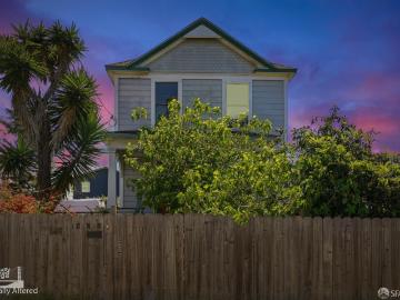 979 Grace Ave, Oakland, CA 94608 | MLS #426117