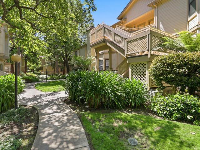 979 La Mesa Ter, Unit D, Sunnyvale, CA 94086 | MLS #ML82043
