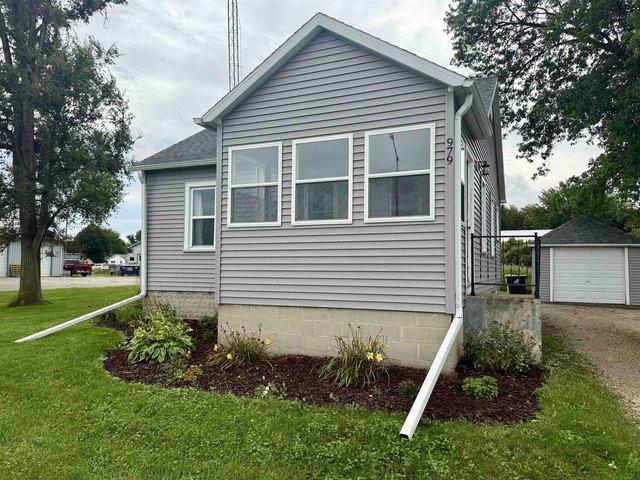 979 W Main St, Waupun, WI 53963