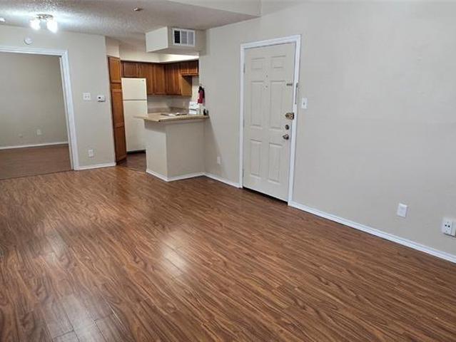 9805 Walnut Street # 204