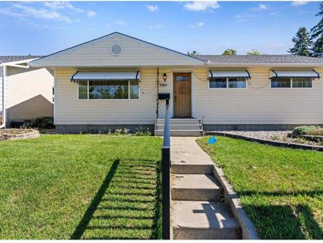 9807 St Nw, Edmonton, AB, T5P 3S9 house for sale | Listing ID E4506 | Royal LePage